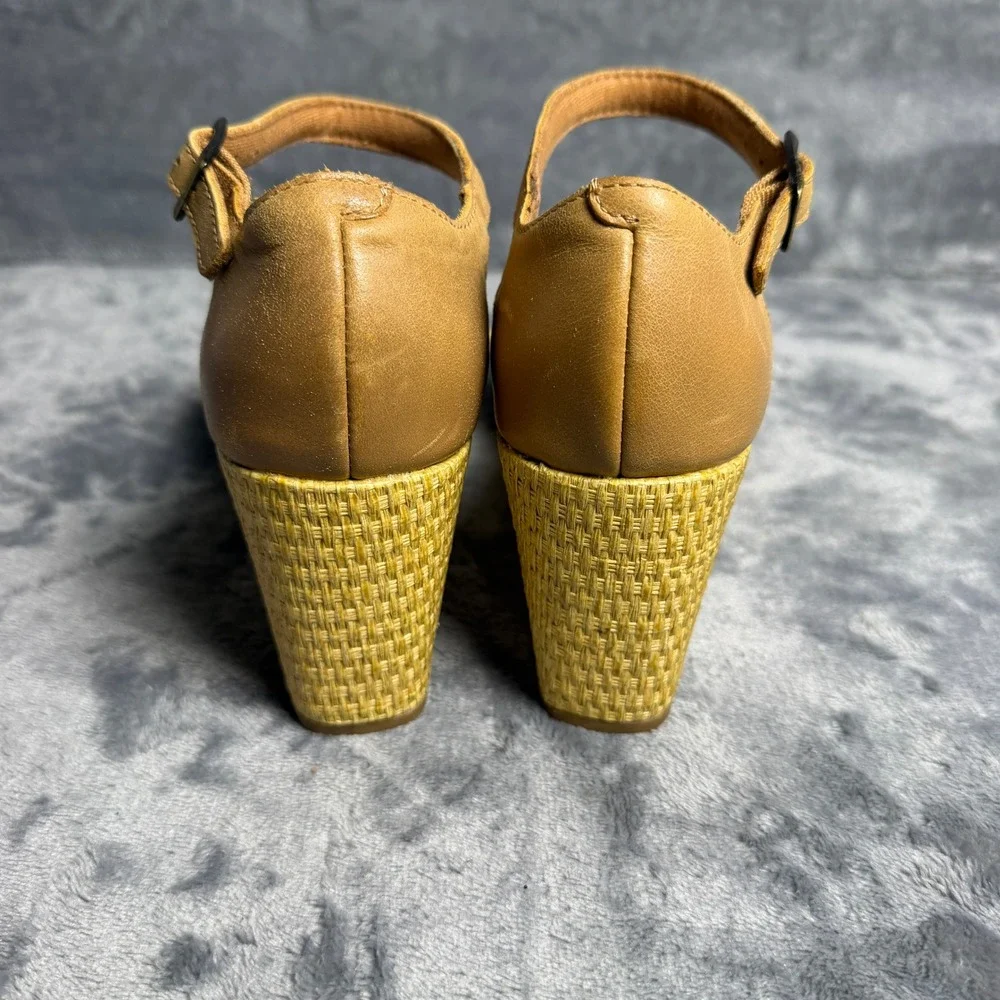 Clarks Womens 6.5 Tan Neutral Beige Straw‎ Woven Platform Wedge Sandals
